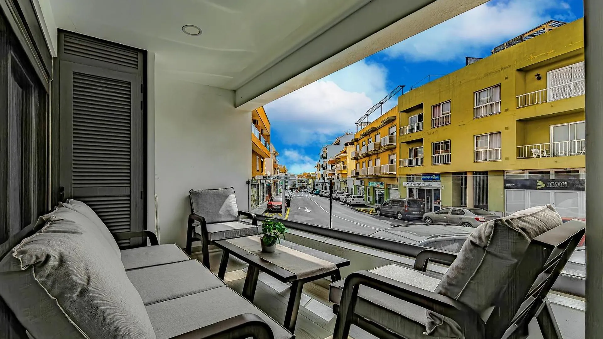 Luxury 2Bedroom Apartment On San Juan Beach Playa de San Juan  España